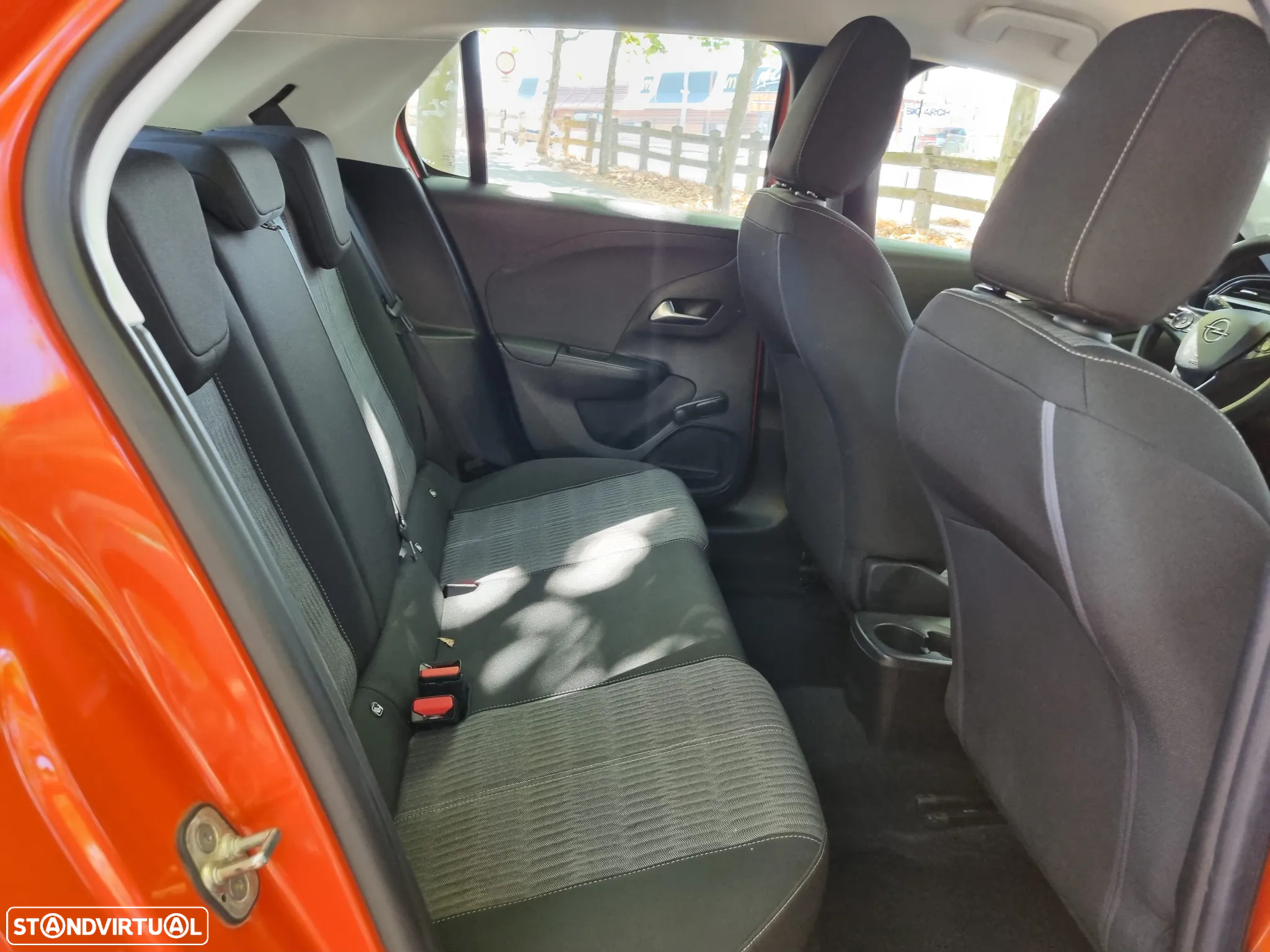 Opel Corsa 1.2 Direct Injection Turbo S&S Elegance - 27