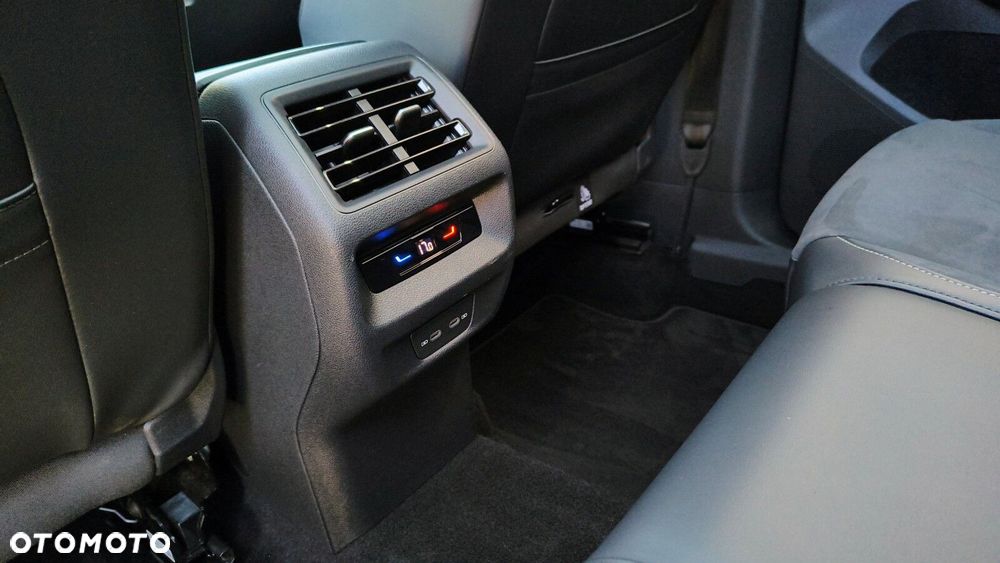 Volkswagen Tiguan - 38