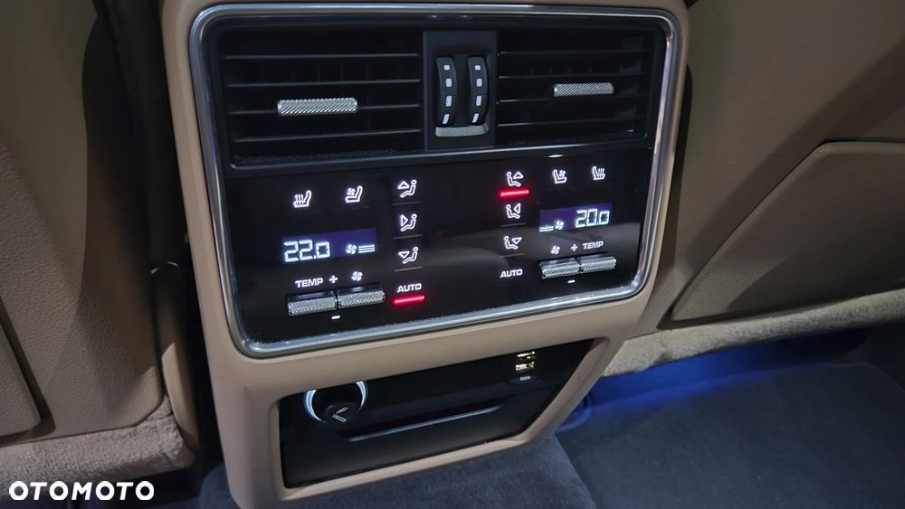 Porsche Cayenne S - 27