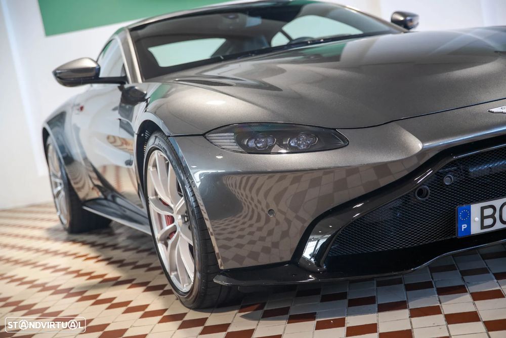 Aston Martin Vantage Coupe V8 - 9