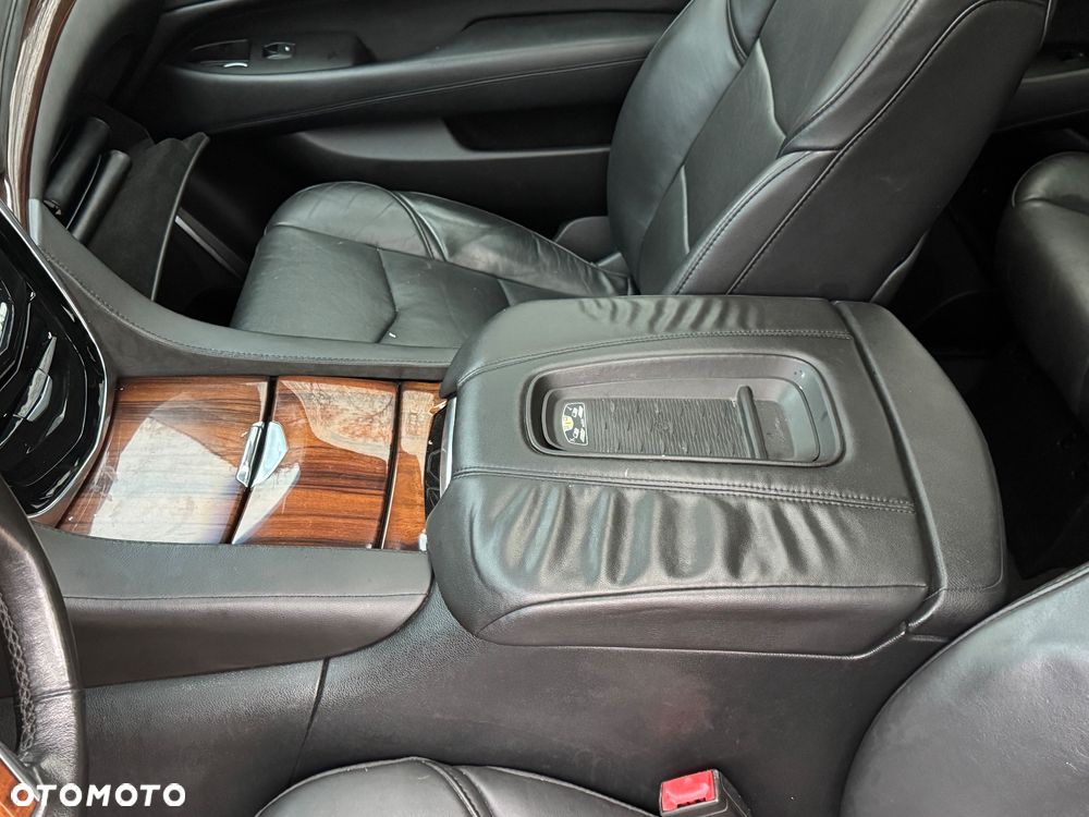 Cadillac Escalade 6.2 V8 Premium - 23