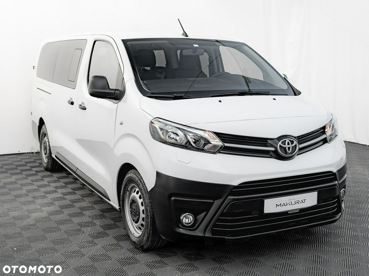 Toyota ProAce Kombi 2.0 D-4D Long 2,8t - 4