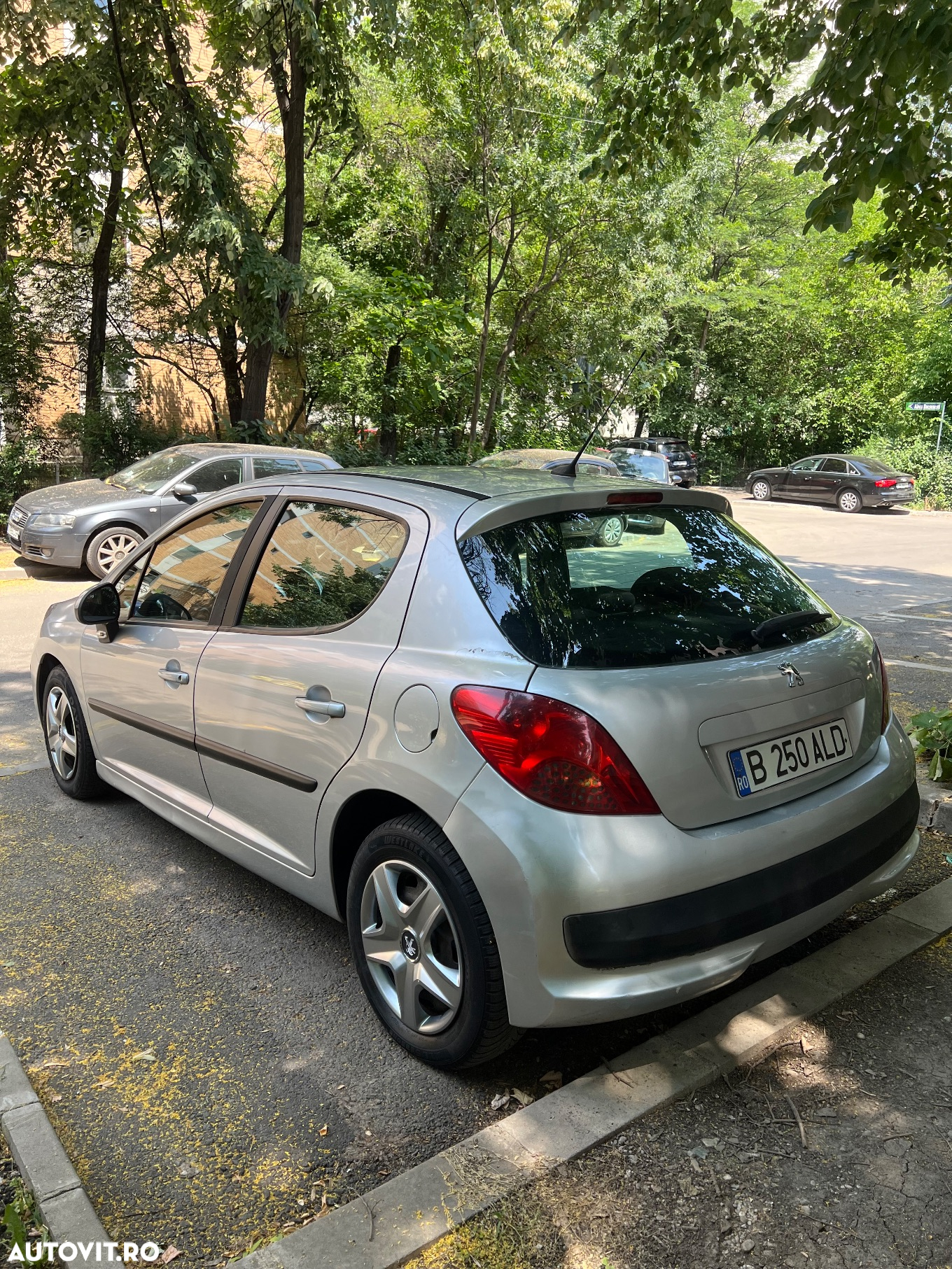 Peugeot 207 1.4HDI Premium - 5