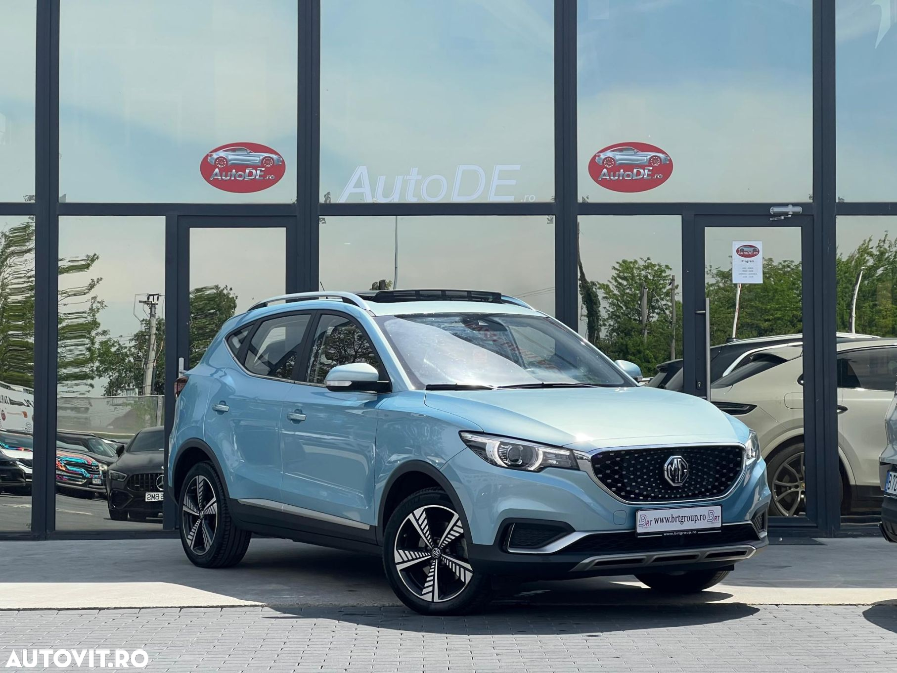 MG ZS EV Luxury - 2