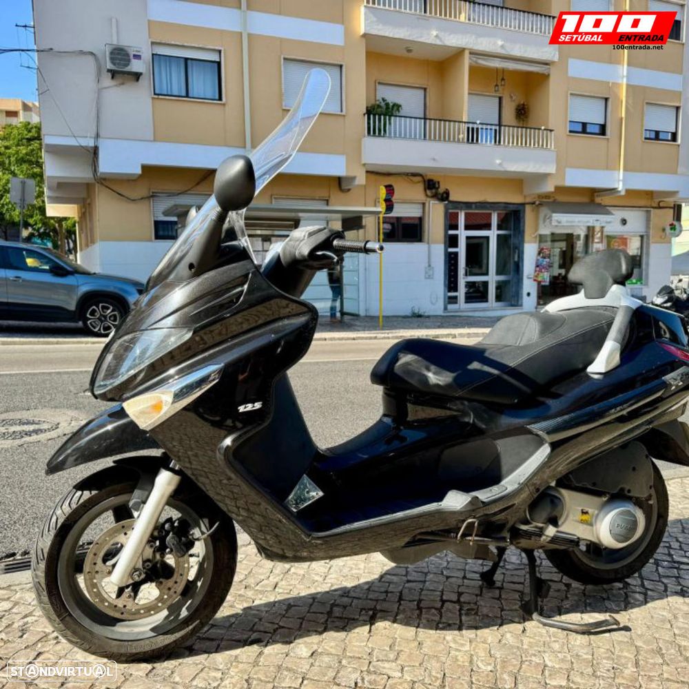 Piaggio XEvo 125 - 18