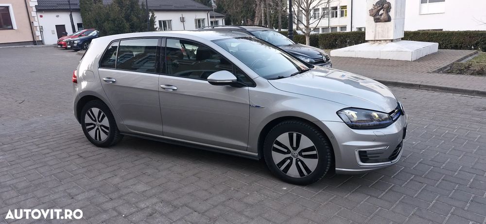 Volkswagen e-Golf - 7