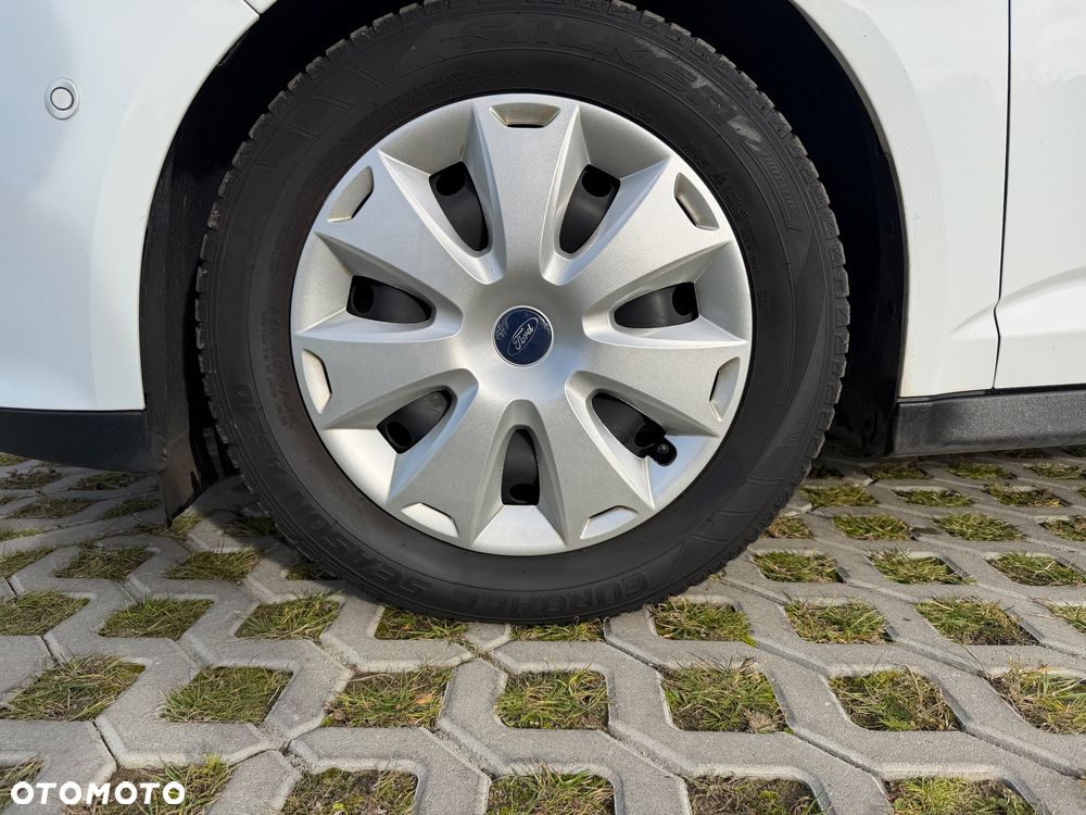 Ford Grand C-MAX - 12