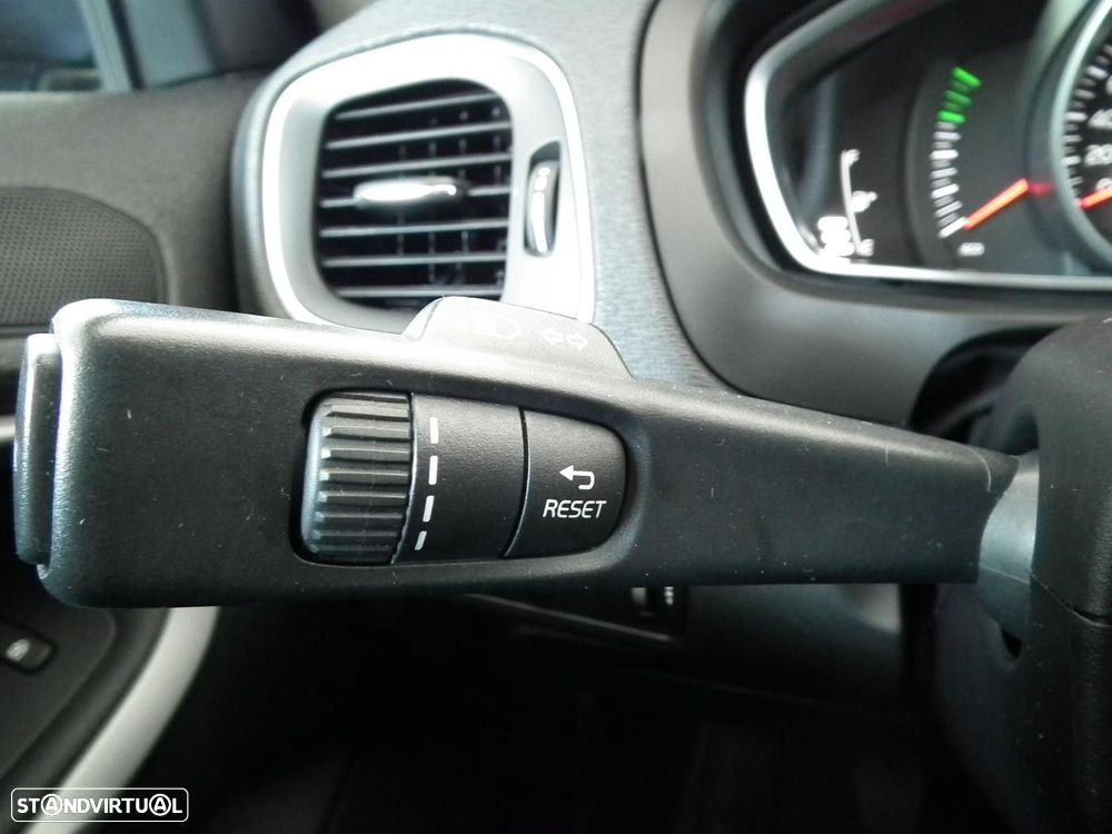 Volvo V40 1.6 D2 Kinetic - 25