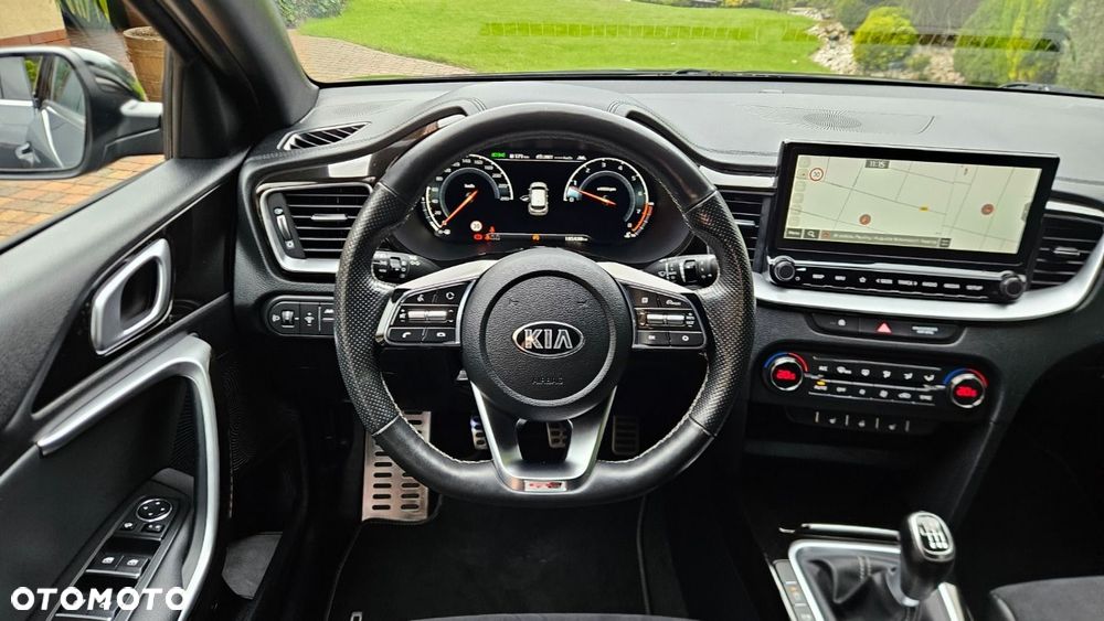 Kia ProCeed 1.4 T-GDI OPF GT LINE - 17