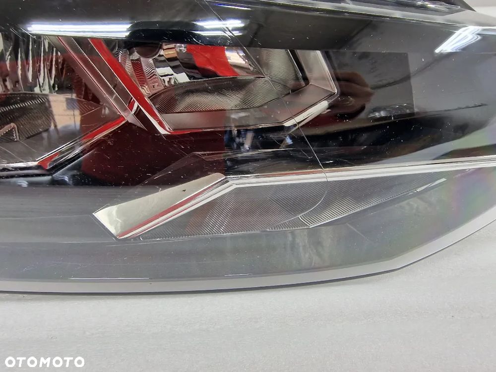 VW POLO 2G 17- PRAWA ZWYKŁA LAMPA PRZEDNIA PRZÓD , NR 2G1941006 , NR AUKCJI LL472 - 8