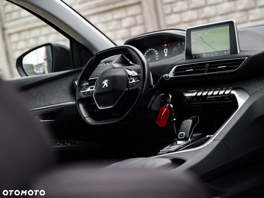 Peugeot 3008 1.6 BlueHDi Allure S&S EAT6 - 19