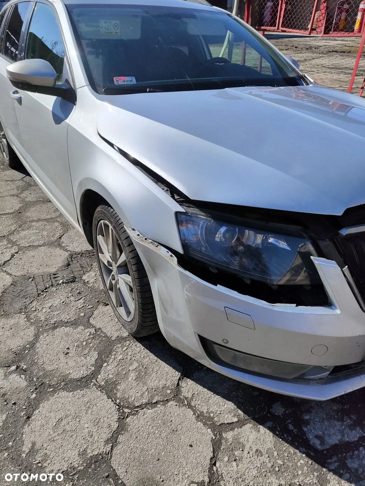 Skoda Octavia 2.0 TDI SCR Style DSG - 11