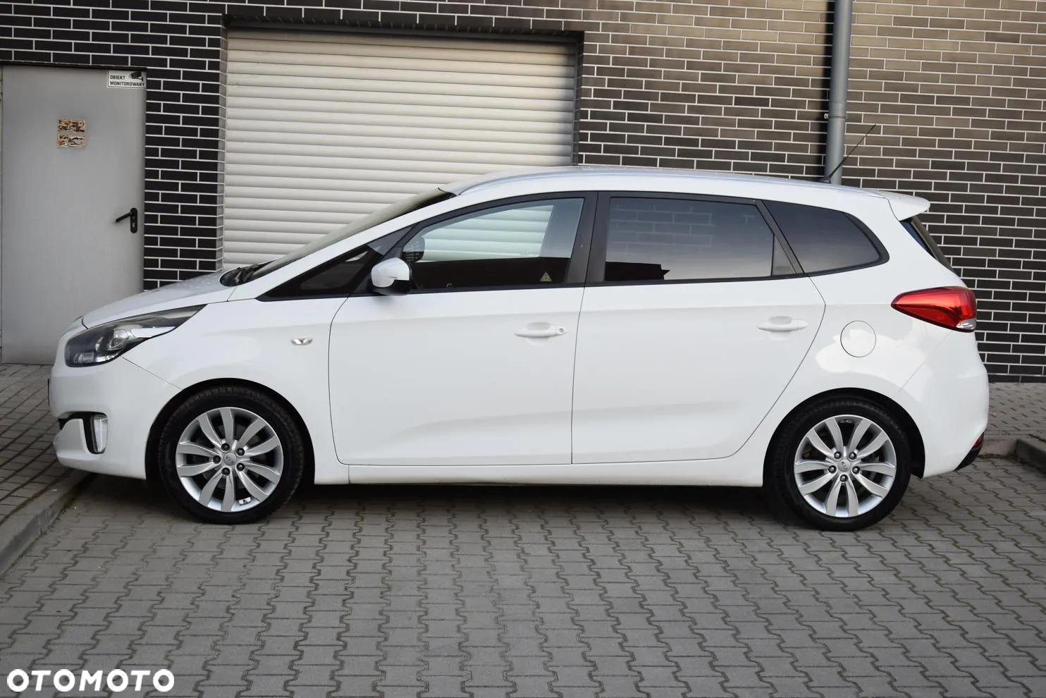 Kia Carens 1.7 CRDi 141 ISG Dream-Team Edition - 4