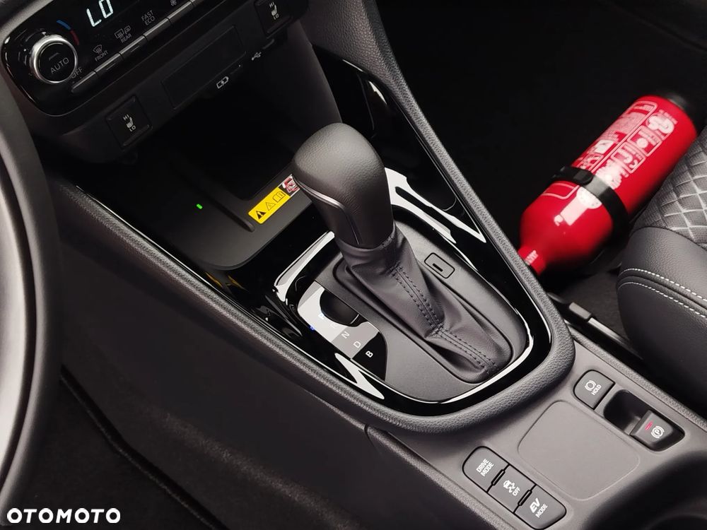 Toyota Yaris Hybrid 1.5 Executive - 13