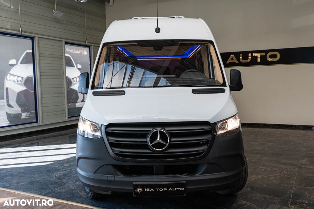 Mercedes-Benz Sprinter Long Custom - 3