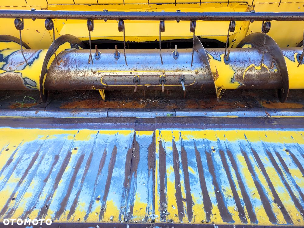 New Holland CSX 7070 Stół do rzepaku - 30