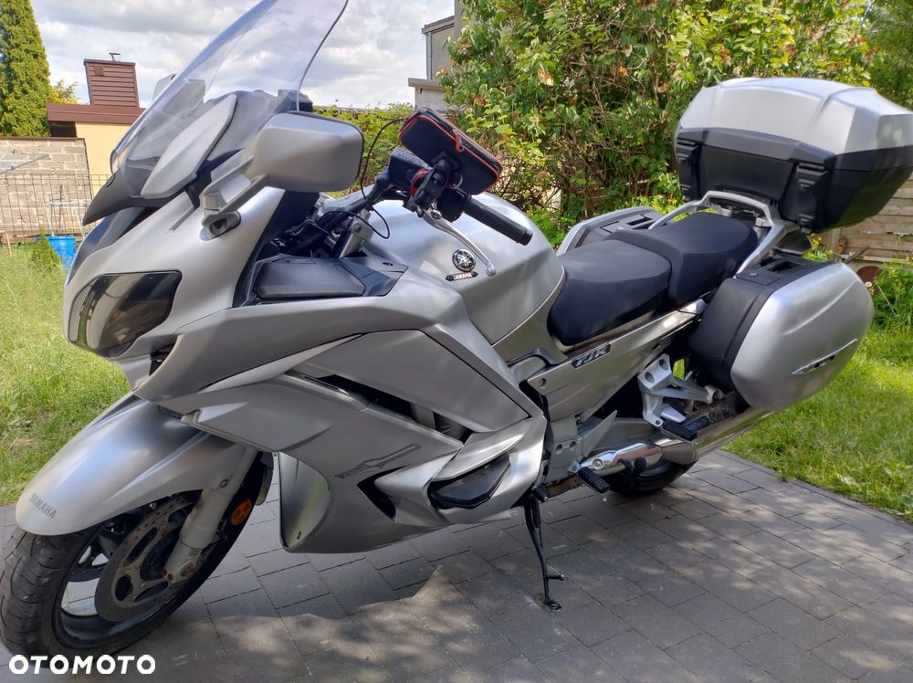 Yamaha FJR - 4
