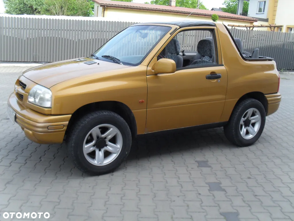 Suzuki Grand Vitara 2.0 - 10