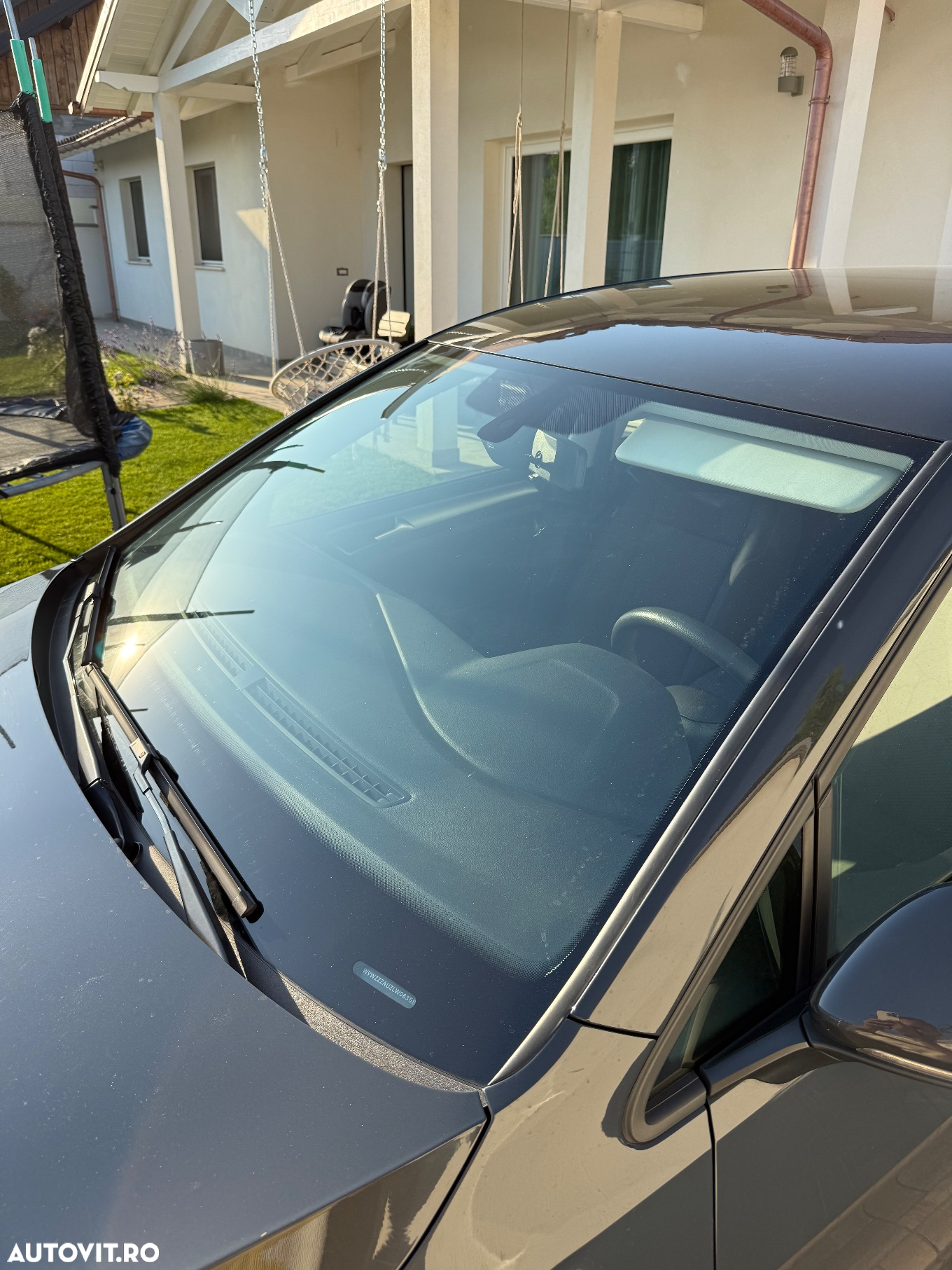 Volkswagen Golf 1.6 TDI Highline - 28
