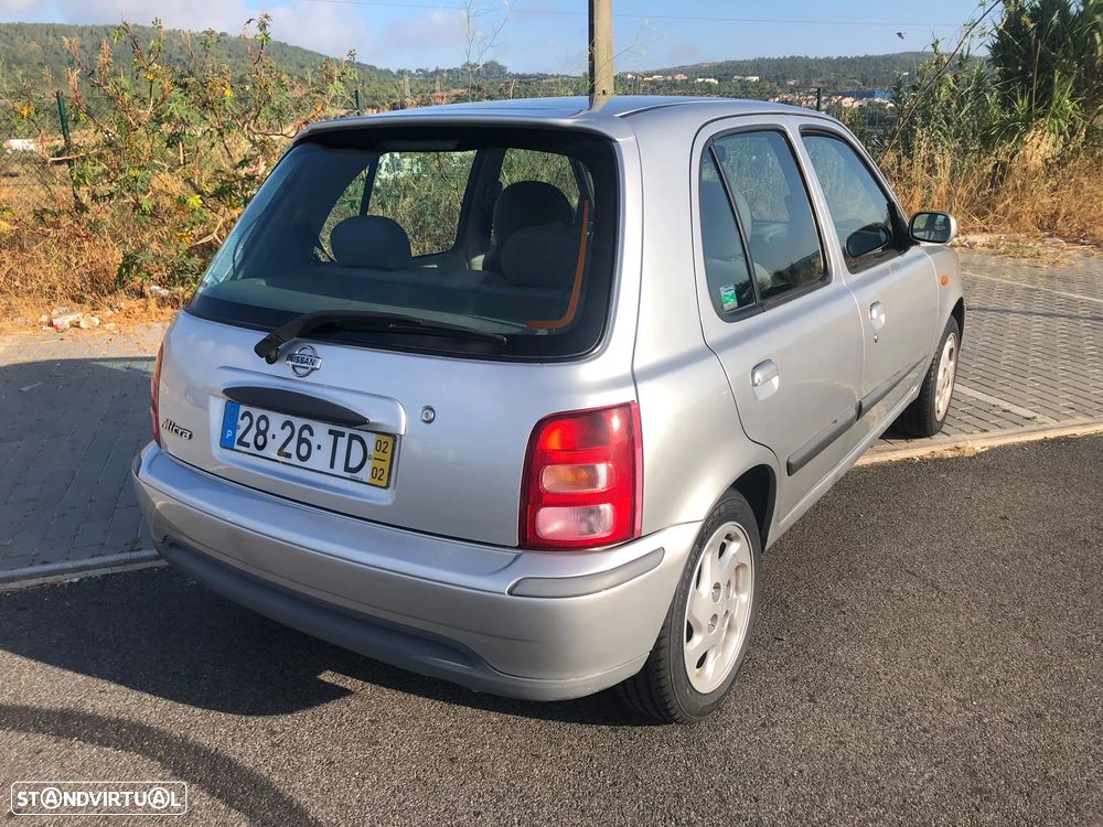 Nissan Micra 1.5 D Luxury - 12