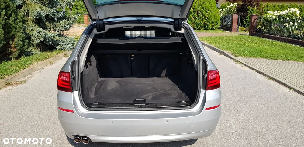 BMW Seria 5 525d Sport-Aut Luxury Line - 18
