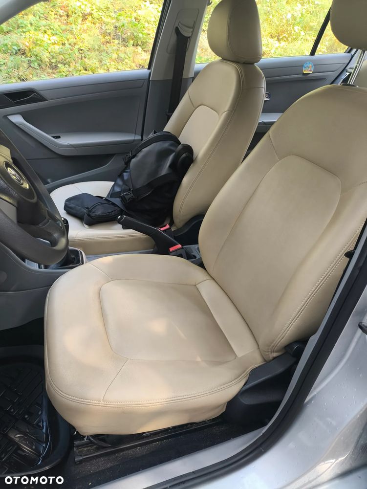 Volkswagen Jetta - 14