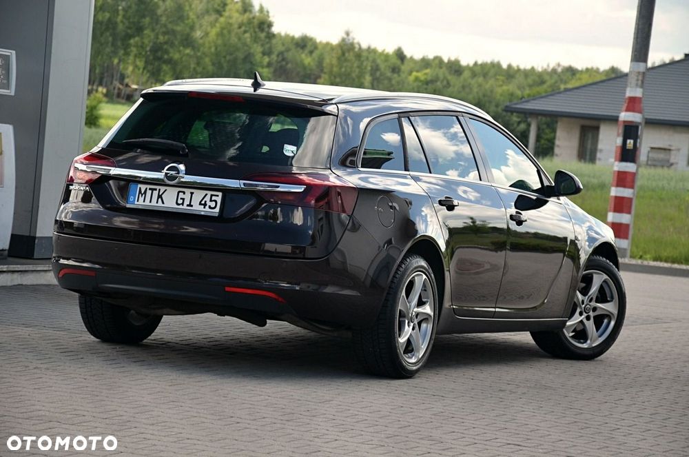 Opel Insignia - 11