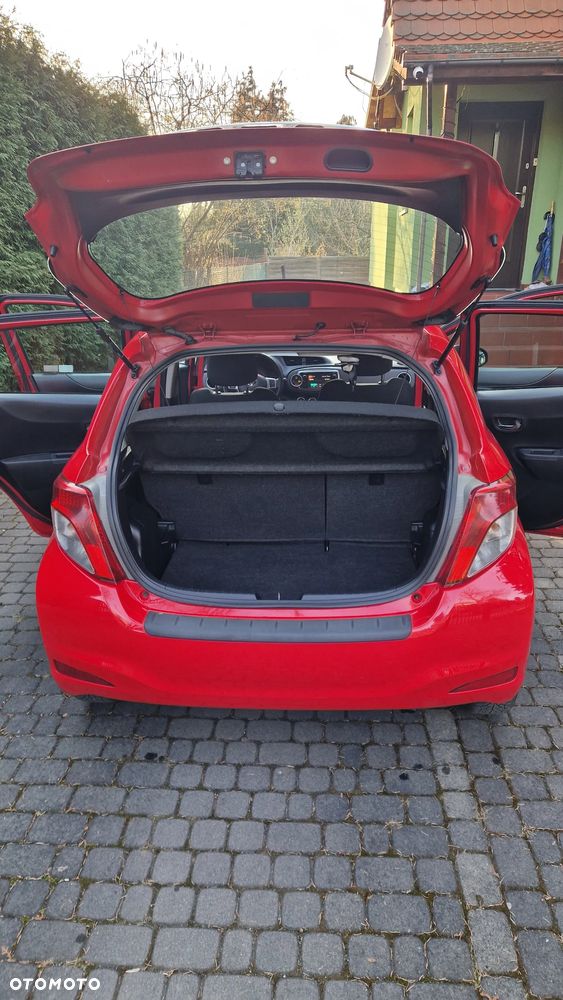 Toyota Yaris 1.33 Premium - 9