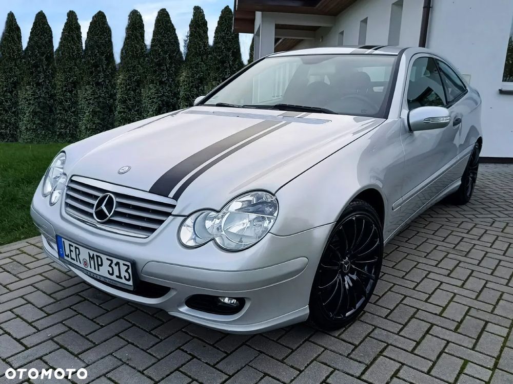 Mercedes-Benz C-Class 2006 photo 3