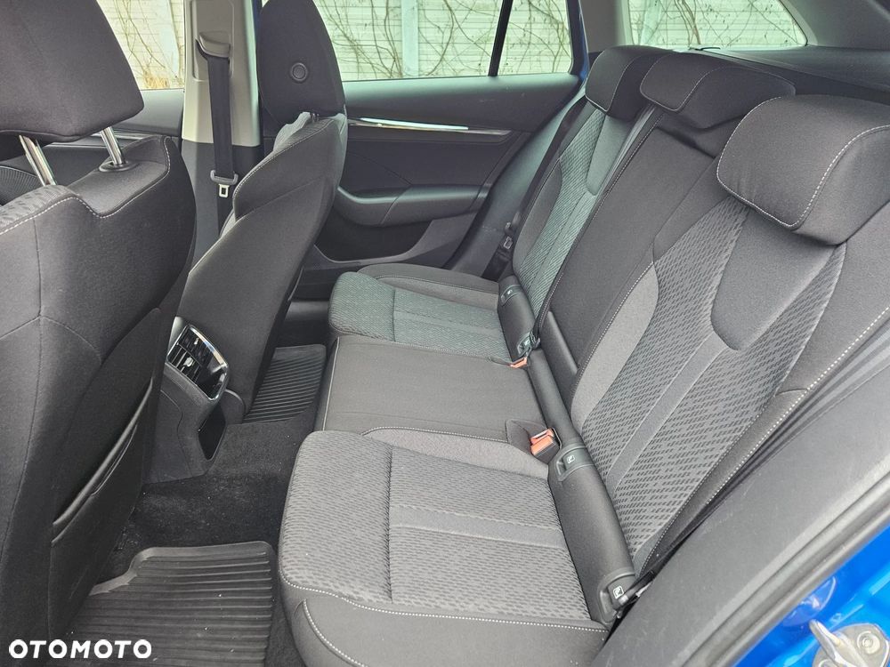 Skoda Octavia 2.0 TDI Style DSG - 10