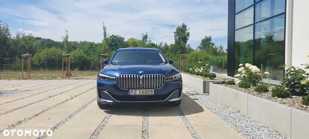 BMW Seria 7 750Li xDrive - 3