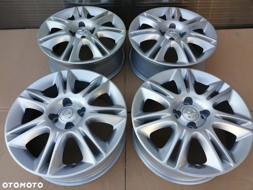 OPEL ADAM CARL CORSA FIAT PUNTO 16' - 2