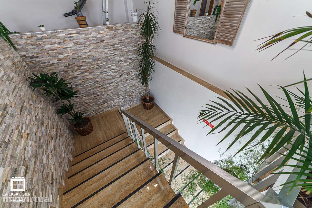 Prédio c/ armazém, apartamentos e terreno em Fajões, OAZ - Exclusivo - Grande imagem: 5/60