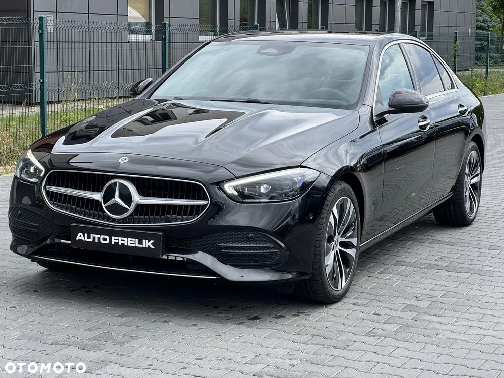 Mercedes-Benz Klasa C 200 4Matic 9G-TRONIC Avantgarde - 4