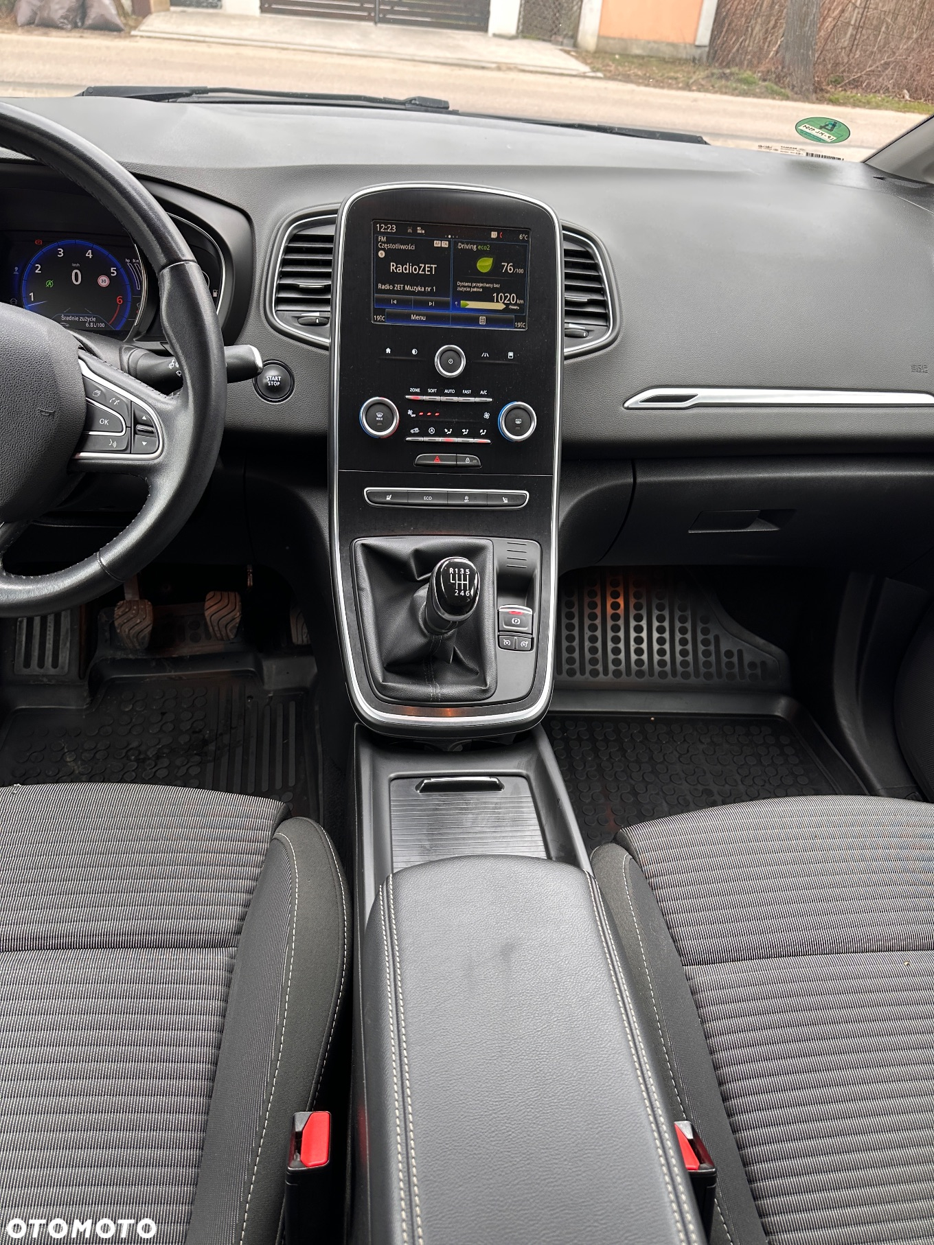 Renault Grand Scenic ENERGY TCe 115 Expression - 17
