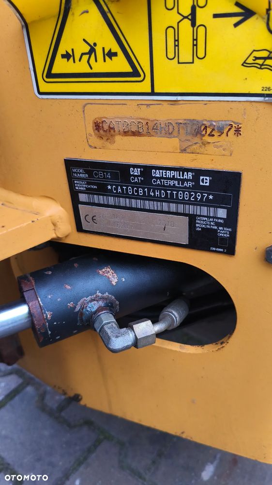 Caterpillar CB14 - 26