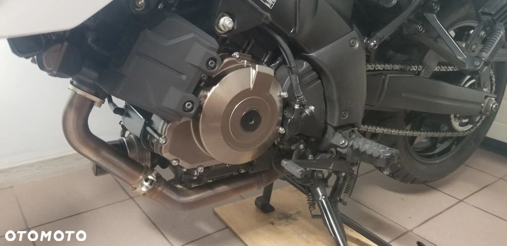Suzuki V-STROM - 3