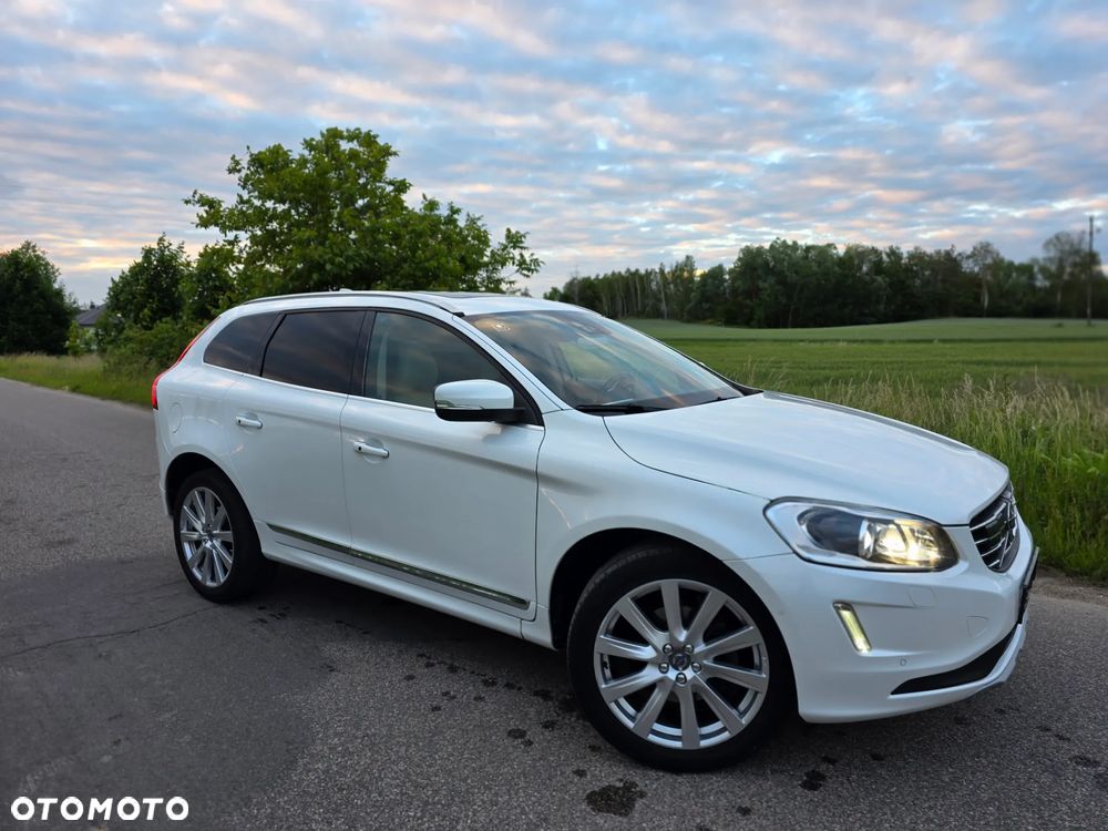 Volvo XC 60 D5 AWD Summum - 24