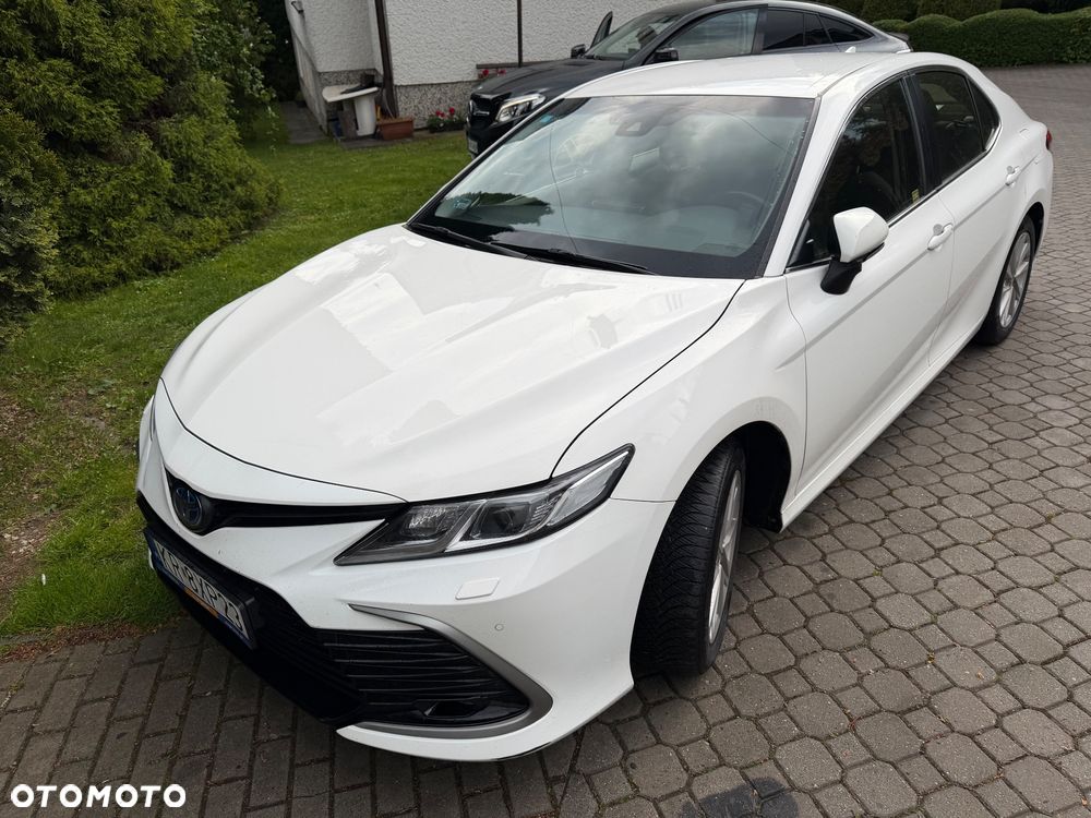 Toyota Camry 2.5 Hybrid Comfort CVT - 2