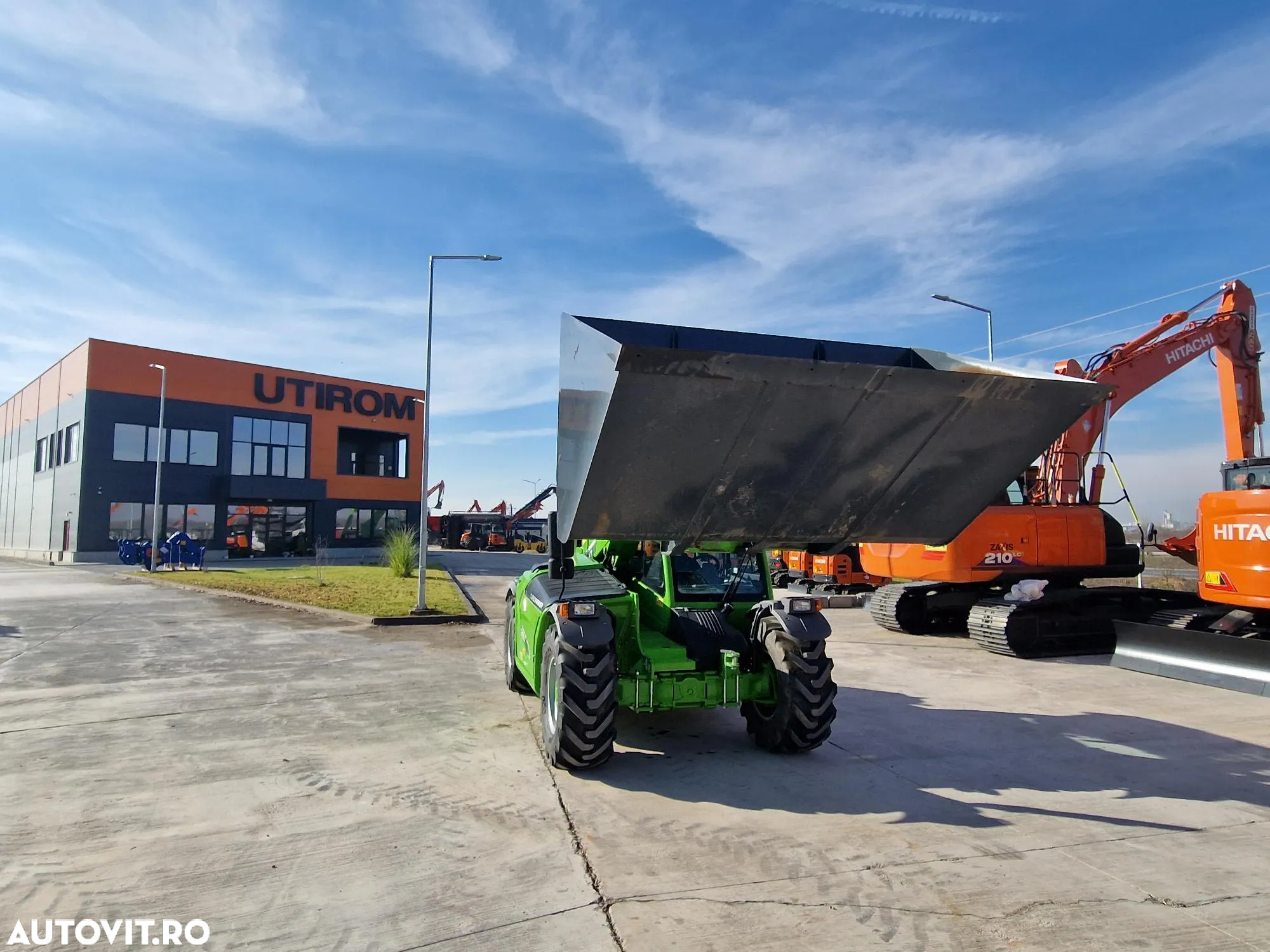 Merlo TF33.7,2024, 172h EX DEMO, Aer conditionat, Cupla rapida, furci, cupa 2,5mc, garantie 1 an, posibilitate leasing 5 ani, stare CA NOU, PROMOTIE 69900 EUR+Tva - 9