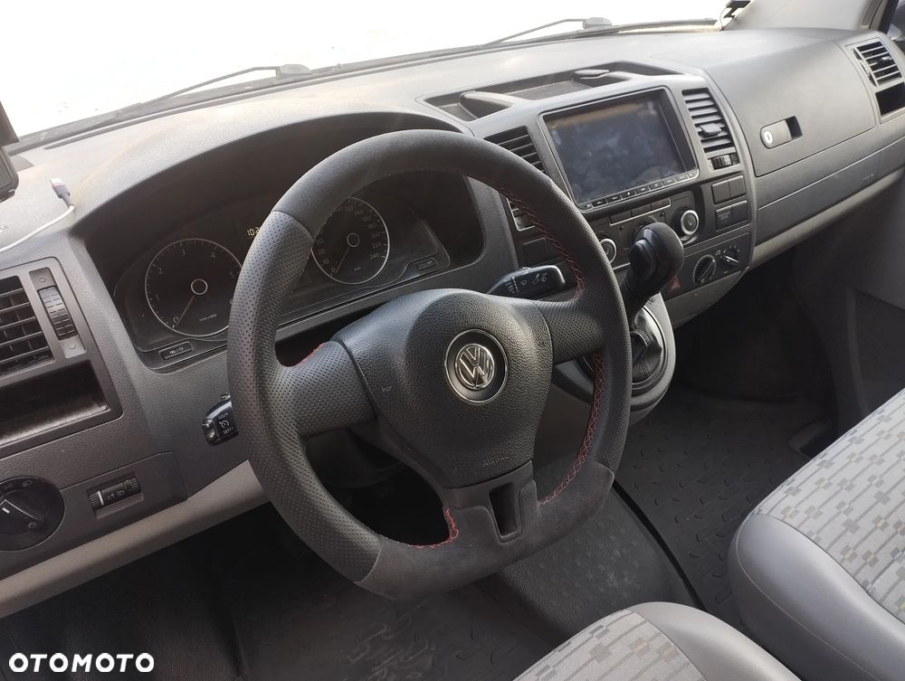 Volkswagen TRANSPORTER T5 - 11