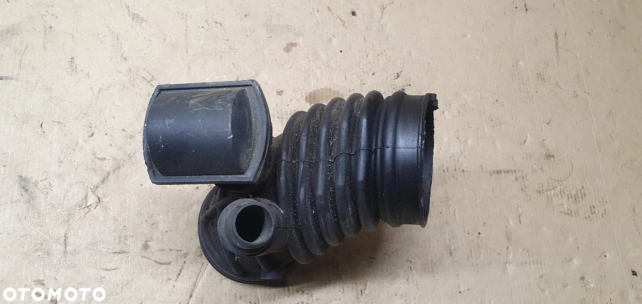 Rura dolot powietrza BMW 3 E36 1739574 - 2