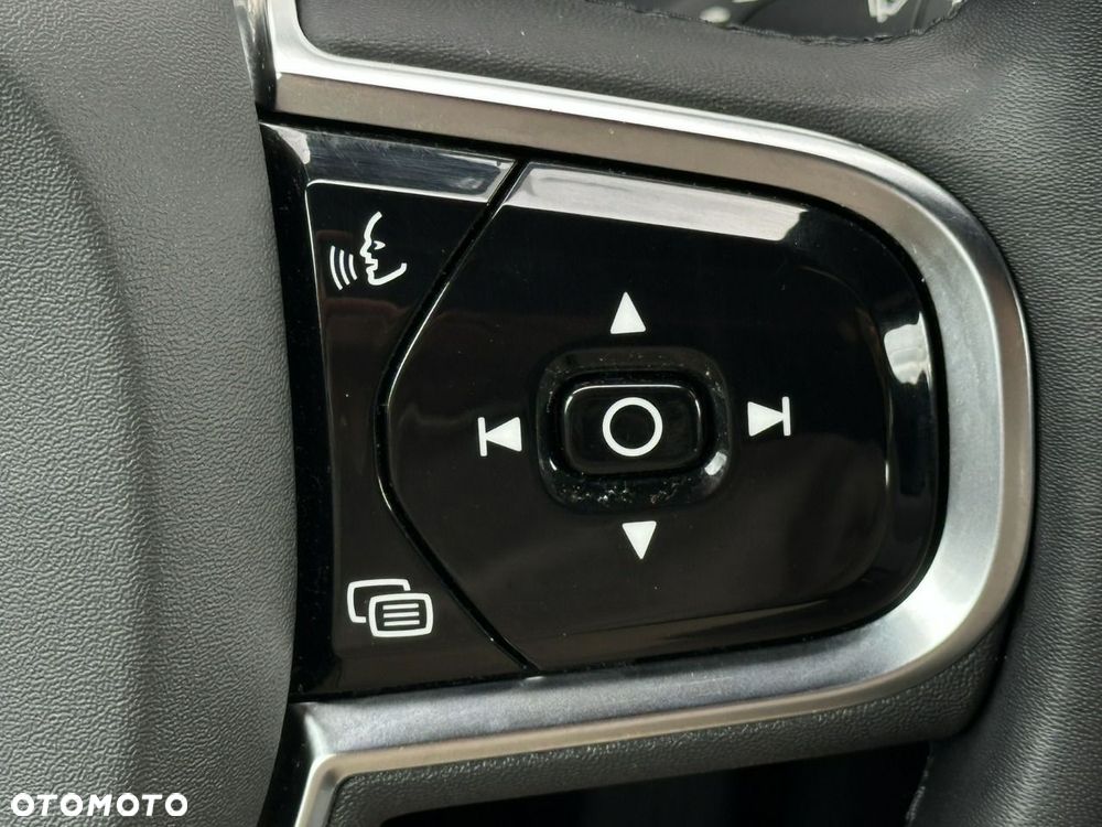 Volvo XC 90 - 28