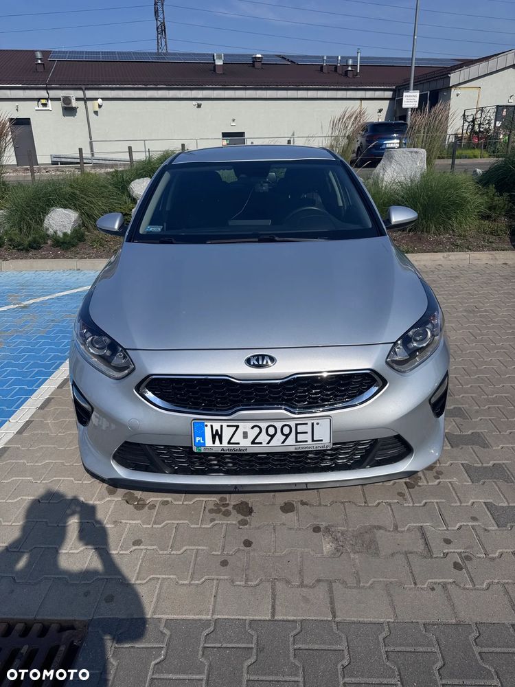 Kia Ceed 1.6 CRDi mHEV M - 2