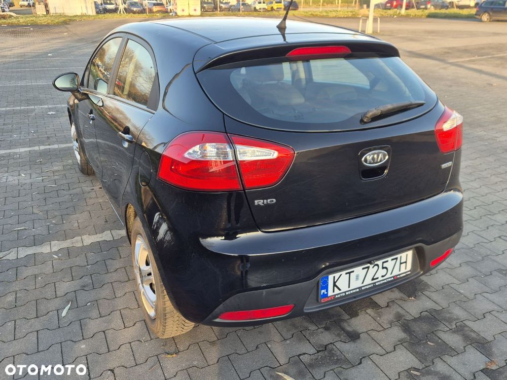Kia Rio 1.4 CRDI Spirit - 4
