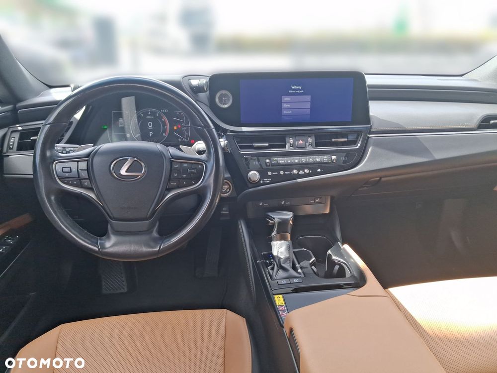 Lexus ES - 11
