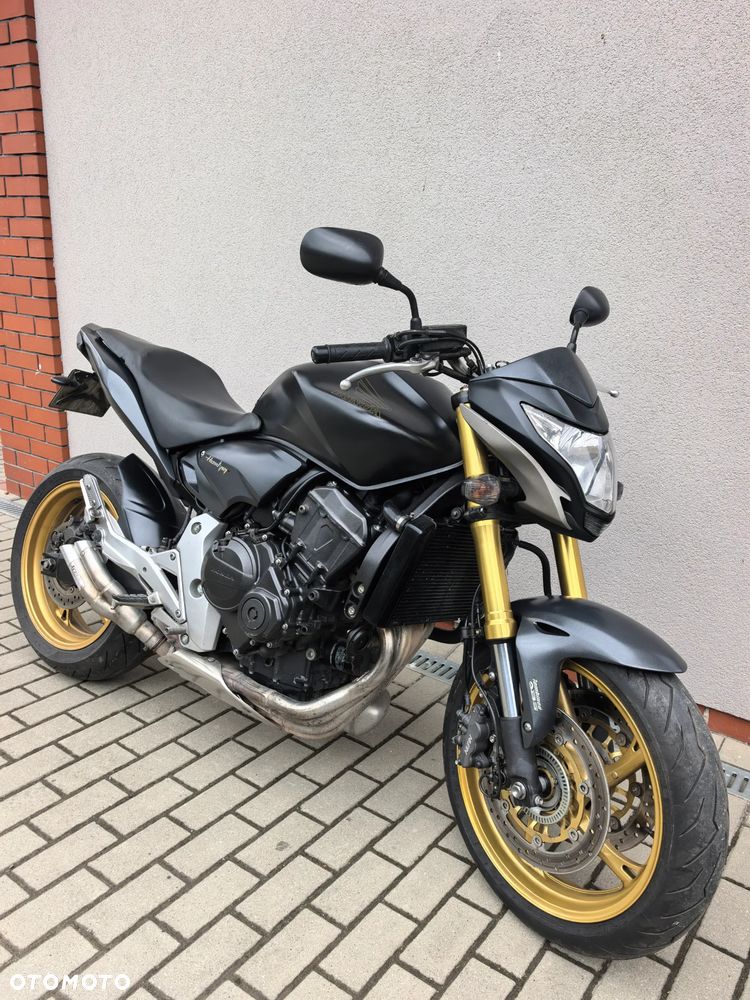 Honda Hornet - 4