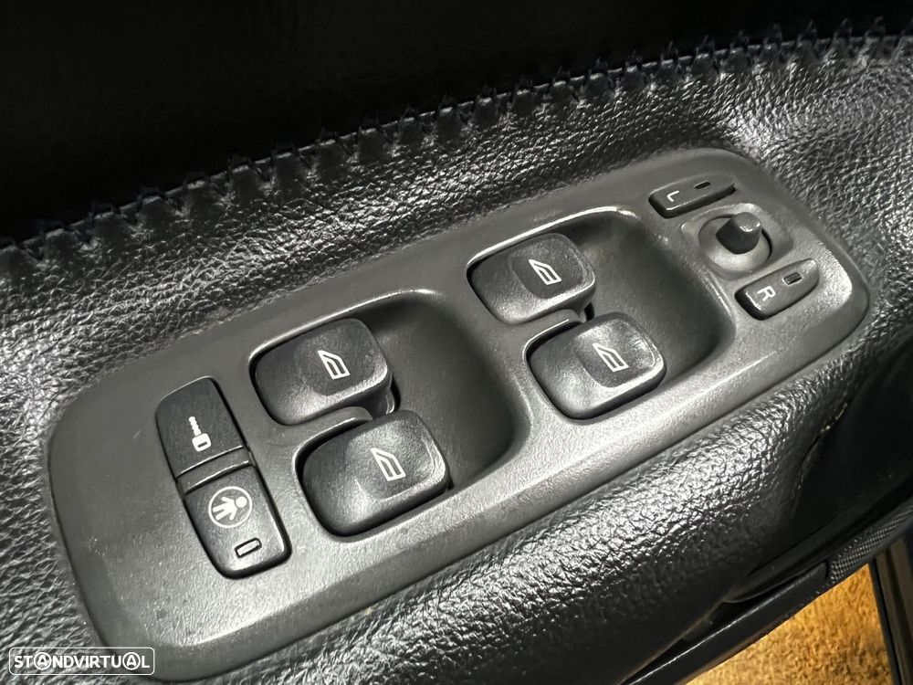 Volvo V70 Crosscountry - 29