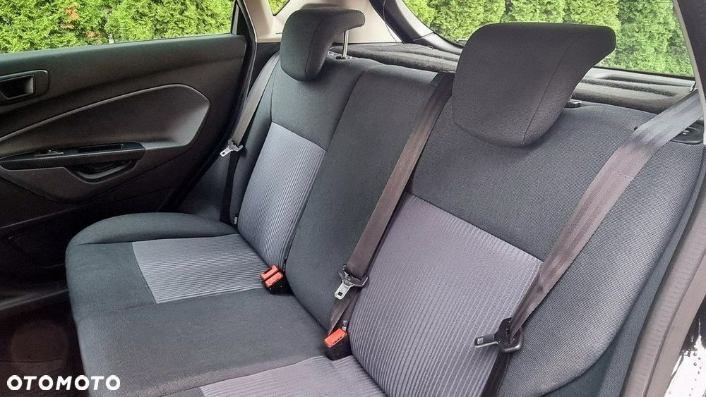 Ford Fiesta - 16