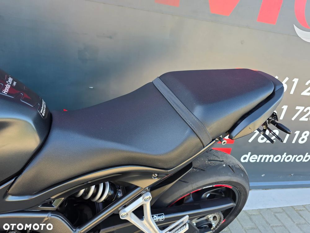 Honda CBR - 9